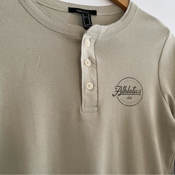 Forever 21 Henley Long Sleeve Shirt "Athletic" Logo Women's M Taupe Buttons - Picture 11 of 11